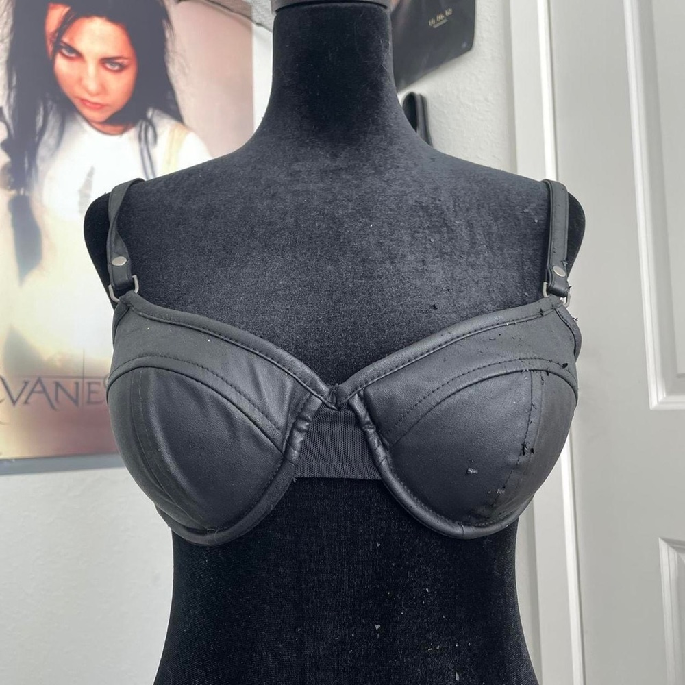 Lip service bra